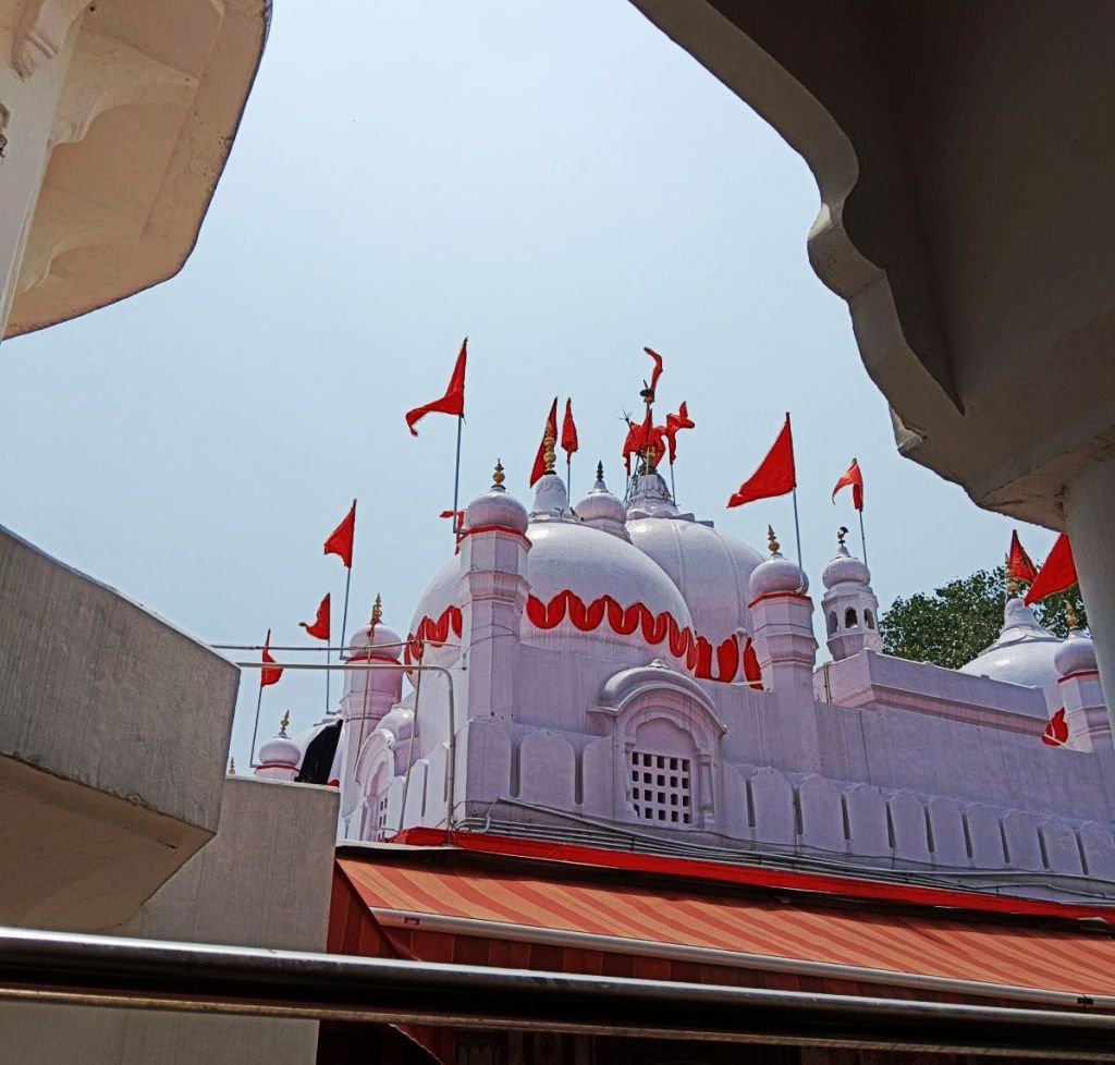 Maa-mansa-devi-temple